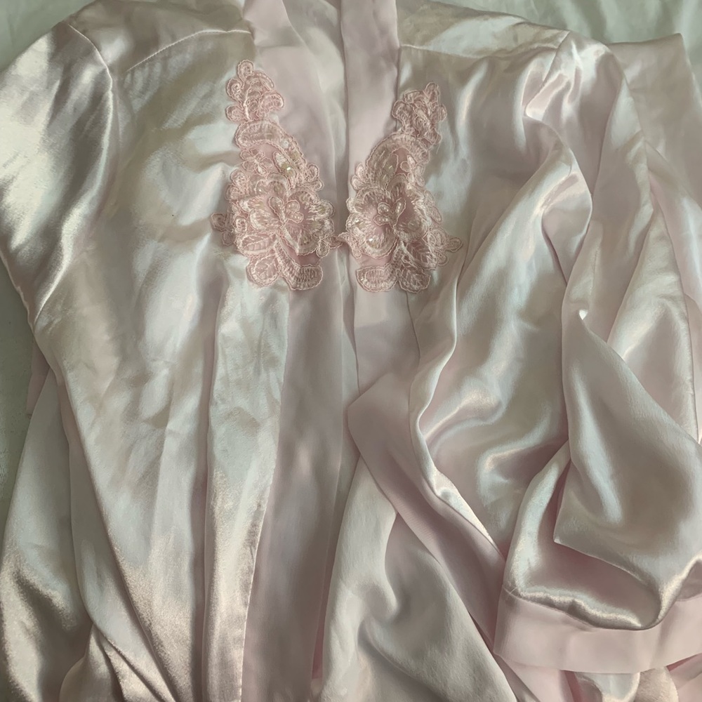 Baby Pink Robe perfect for bridesmaids